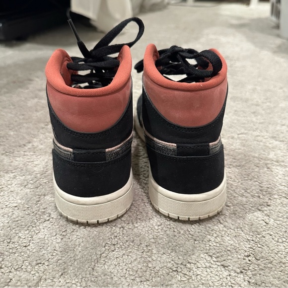 Nike Jordan 1 Mid sneakers - Picture 4 of 10